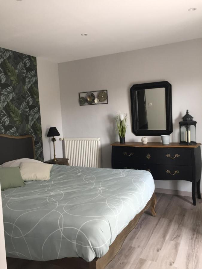 Cote Jardin Des Charmilles Bed and Breakfast Quettehou Eksteriør billede