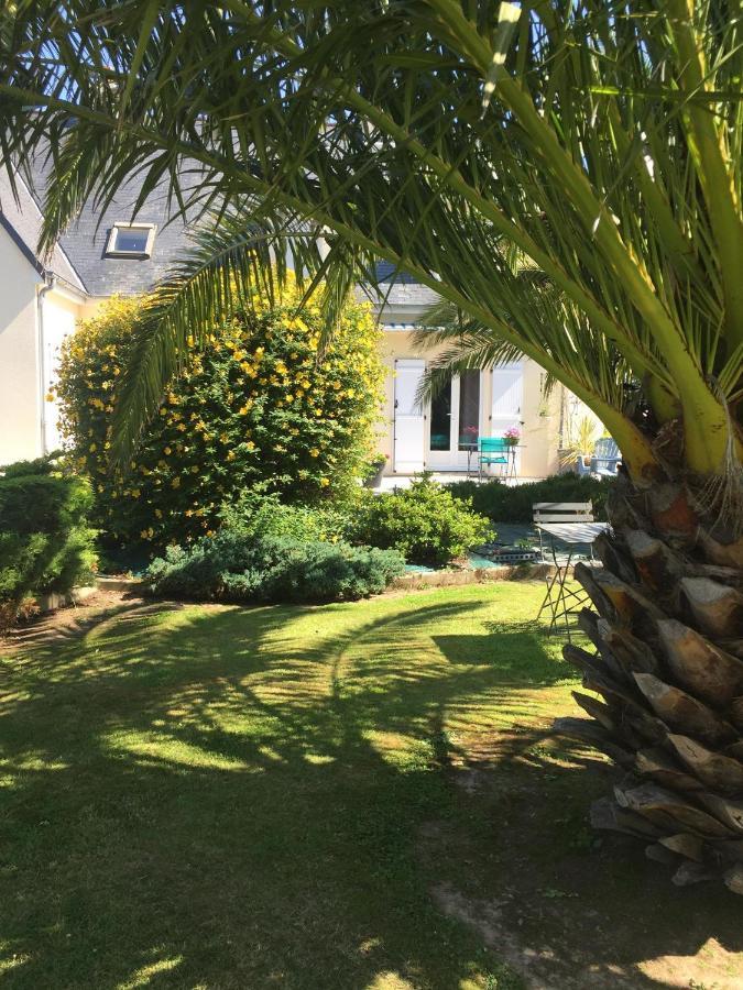 Cote Jardin Des Charmilles Bed and Breakfast Quettehou Eksteriør billede